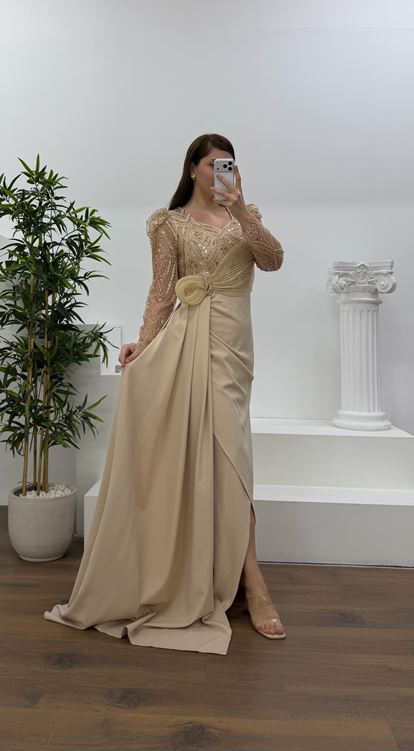 Gold İşlemeli  Bel Detaylı Şifon Büyük Beden  Abiye Elbise