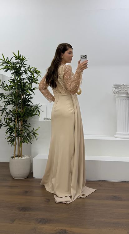 Gold İşlemeli  Bel Detaylı Şifon Büyük Beden  Abiye Elbise