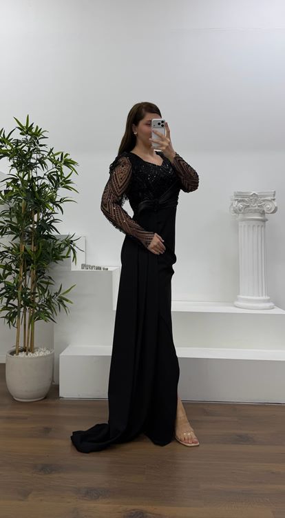 Siyah İşlemeli  Bel Detaylı Şifon Büyük Beden  Abiye Elbise