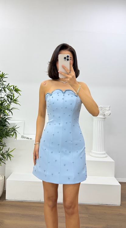 Mavi İnci Detaylı Kalp Yaka Straplez Mini Abiye Elbise