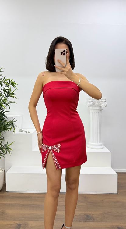 Kırmızı Fiyonk Detaylı Straplez Mini Abiye Elbise