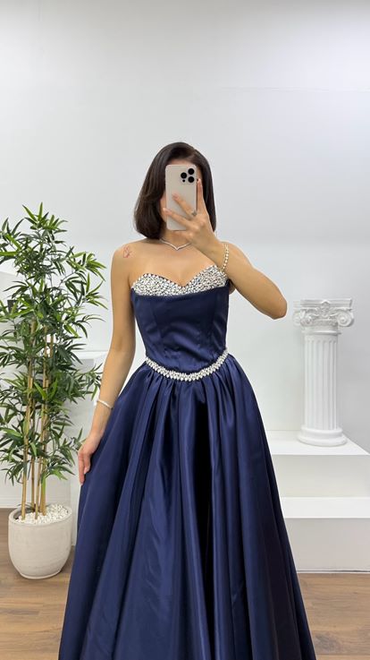 Lacivert Prenses Kesim Kabarık Taşlı Straplez Abiye Elbise