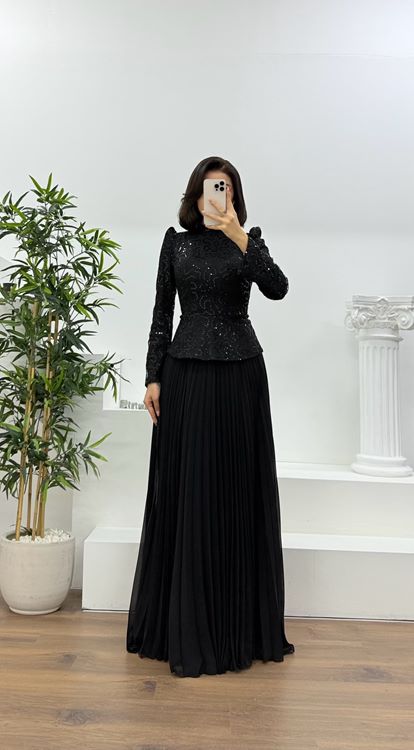 Black Lace Pleated Modest Evening Dress