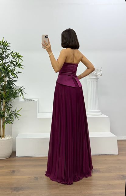 Şarabi Pliseli Taş Detaylı Staplez Abiye Elbise