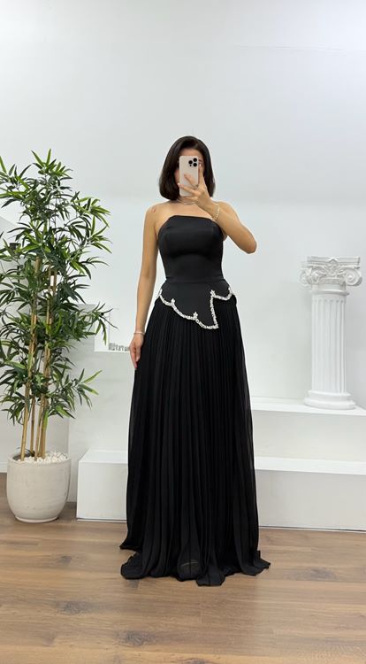 Siyah Pliseli Taş Detaylı Staplez Abiye Elbise