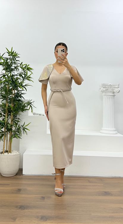 Vizon Pelerin Kol Payet Detaylı Abiye Elbise