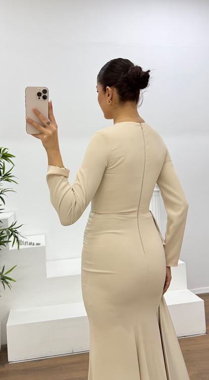 Gold Drapeli Ve Yaprak Motifli Şifon Tesettür Abiye Elbise