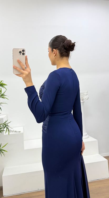 Lacivert Drapeli Ve Yaprak Motifli Şifon Tesettür Abiye Elbise