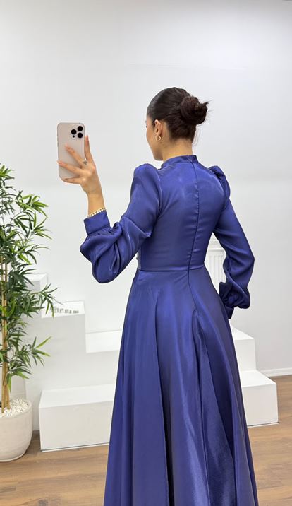 Lacivert Janjan Gül Detaylı Tesettür Abiye Elbise