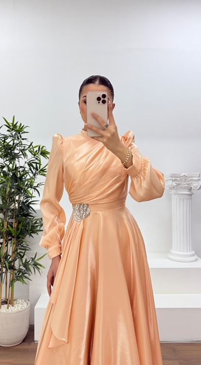 Yavruağzı Janjan Gül Detaylı Tesettür Abiye Elbise