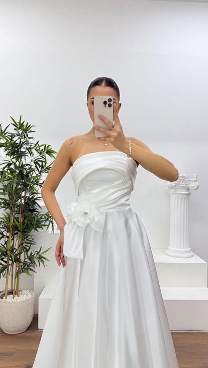 Kemik Çiçek Detaylı Drapeli Şifon Abiye Elbise