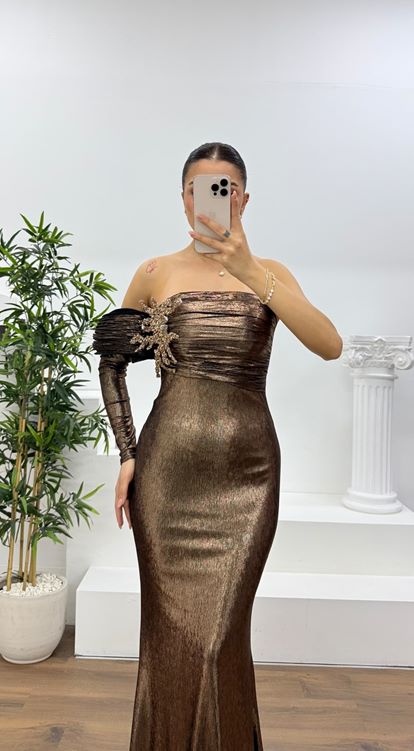 Bakır Tek Omuz Pile Kollu Taş Aplikeli Abiye Elbise