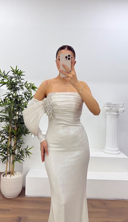 Kemik Tek Omuz Pile Kollu Taş Aplikeli Abiye Elbise