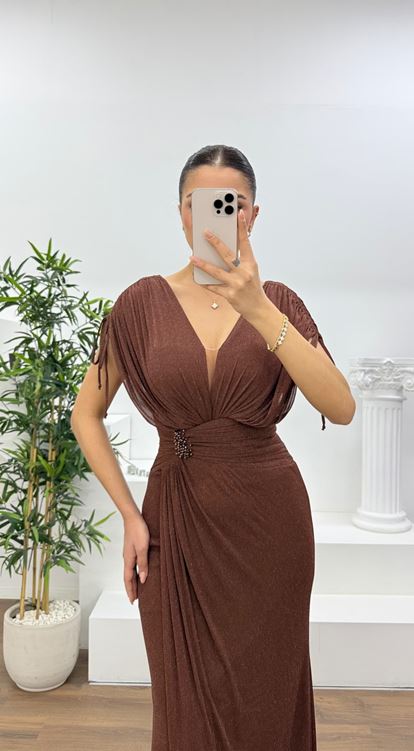 Kahverengi  V Yaka Simli Kalın Askılı  Abiye Elbise