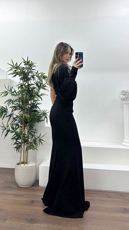 Siyah Pileli Tek Omuz,Çiçeklerle Süslenmiş Drapeli Abiye Elbise