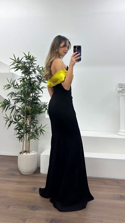 Siyah-Olive Straplez Yaka, Dökümlü Yan Kol Detaylı Abiye Elbise