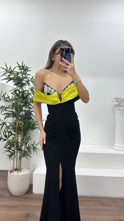 Siyah-Olive Straplez Yaka, Dökümlü Yan Kol Detaylı Abiye Elbise