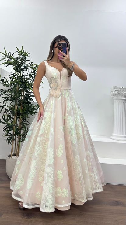 Pudra A-Kesim Etekli, Çiçek Baskılı Zarif Abiye Elbise