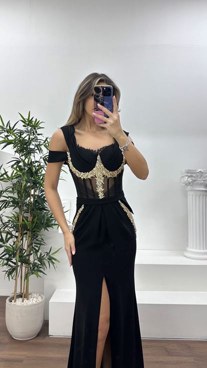 Siyah Transparan Korse Detaylı Krep Kumaş Abiye Elbise