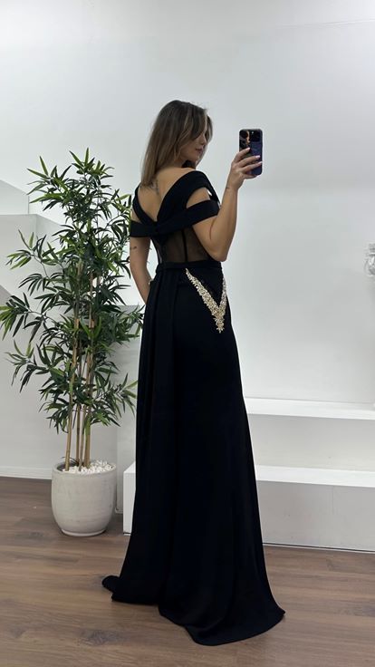 Siyah Transparan Korse Detaylı Krep Kumaş Abiye Elbise