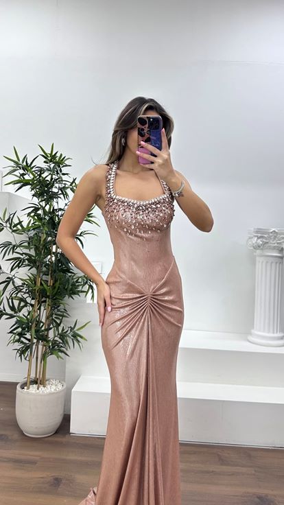 Ten Taş İşlemeli Drapeli Saten Abiye Elbise