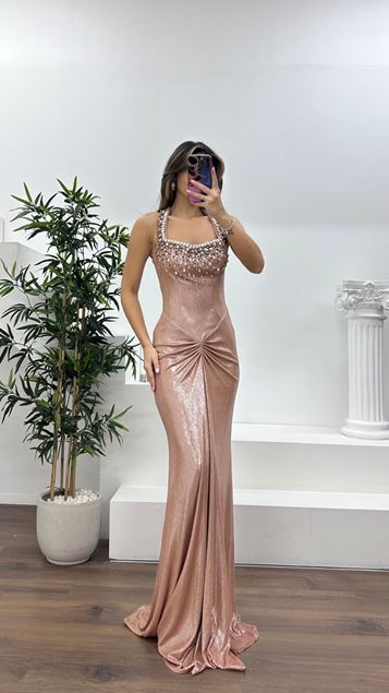 Ten Taş İşlemeli Drapeli Saten Abiye Elbise