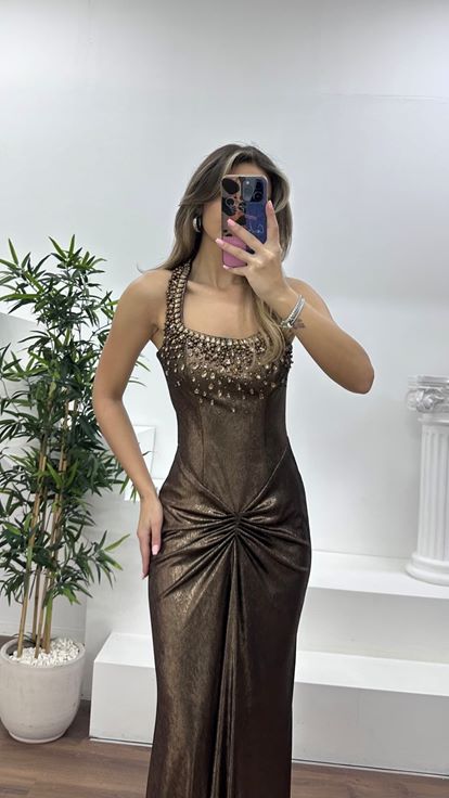 Bakır Taş İşlemeli Drapeli Saten Abiye Elbise