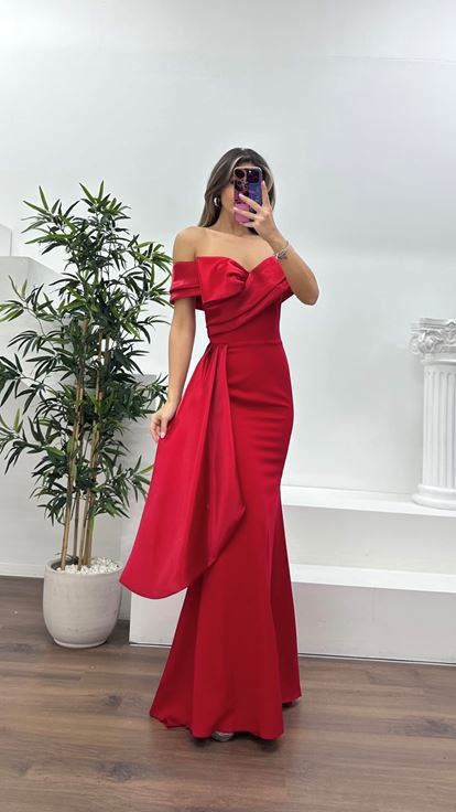 Kırmızı Şifon Detaylı Önü Kurdele Görünümlü Abiye Elbise