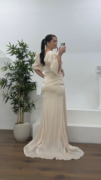 Bej V Yaka Şifon Büyük Beden Abiye Elbise