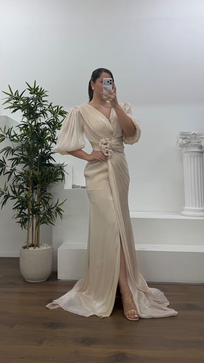 Bej V Yaka Şifon Büyük Beden Abiye Elbise