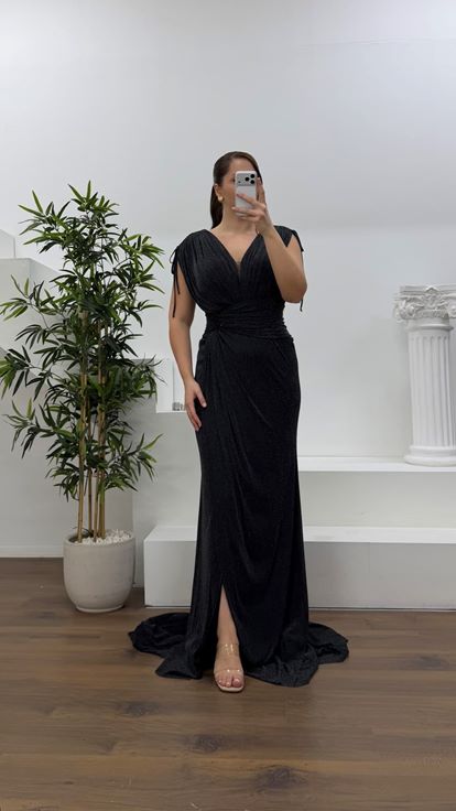 Siyah V Yaka Simli Kalın Askılı Büyük Beden Abiye Elbise