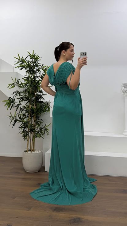 Yeşil V Yaka Simli Kalın Askılı Büyük Beden Abiye Elbise