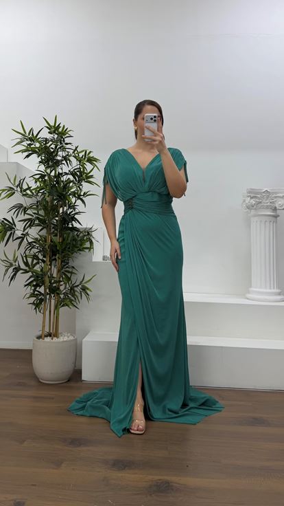 Yeşil V Yaka Simli Kalın Askılı Büyük Beden Abiye Elbise