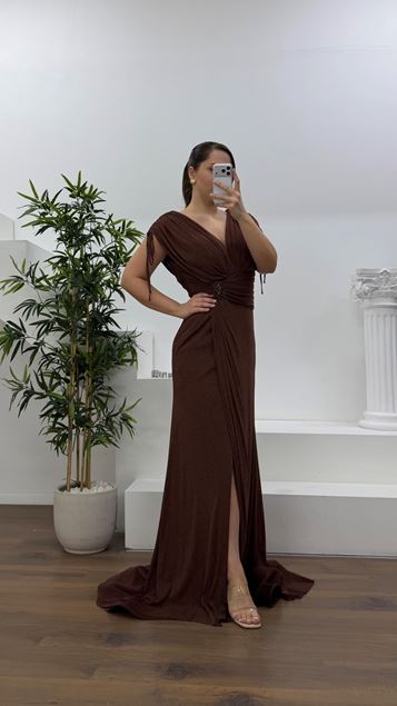 Kahverengi V Yaka Simli Kalın Askılı Büyük Beden Abiye Elbise