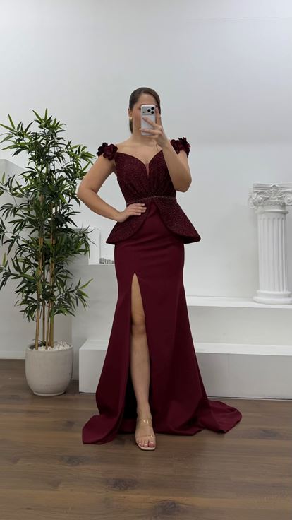Bordo Çiçek Askılı Peplum Kesim Büyük Beden Abiye Elbise