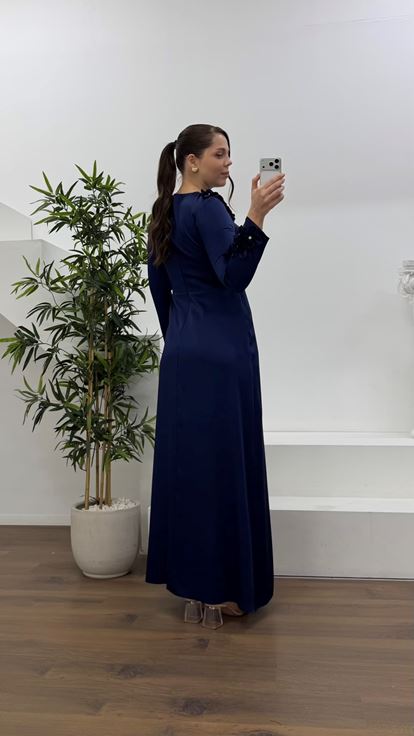 Lacivert Saten Çiçekli Tesettür Büyük Beden Abiye Elbise