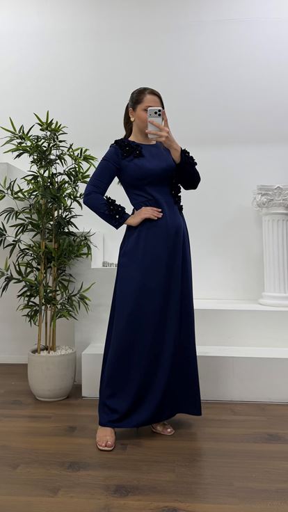 Lacivert Saten Çiçekli Tesettür Büyük Beden Abiye Elbise