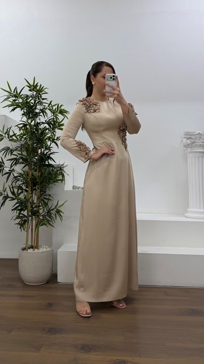 Gold Saten Çiçekli Tesettür Büyük Beden Abiye Elbise