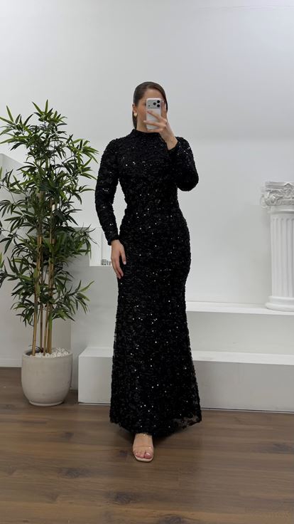 Siyah Beli Drapeli Pul Payet Büyük Beden Abiye Elbise