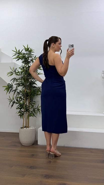 Lacivert Taş Motifli Drapeli Büyük Beden Abiye Elbise