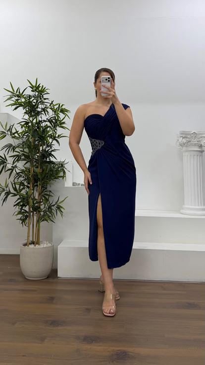 Lacivert Taş Motifli Drapeli Büyük Beden Abiye Elbise