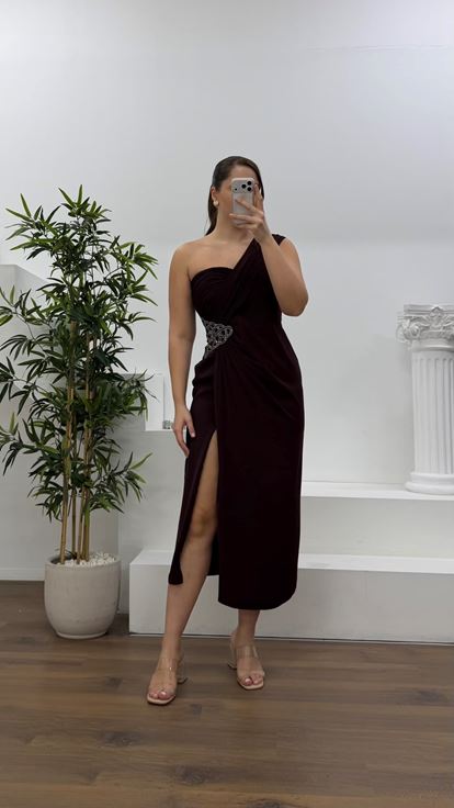 Bordo Taş Motifli Drapeli Büyük Beden Abiye Elbise