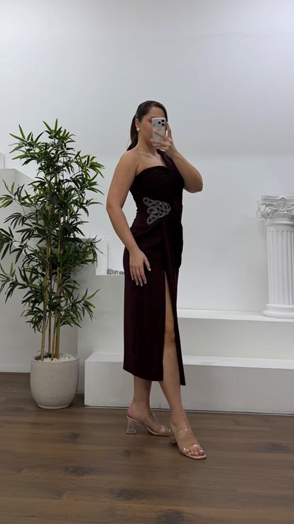 Bordo Taş Motifli Drapeli Büyük Beden Abiye Elbise