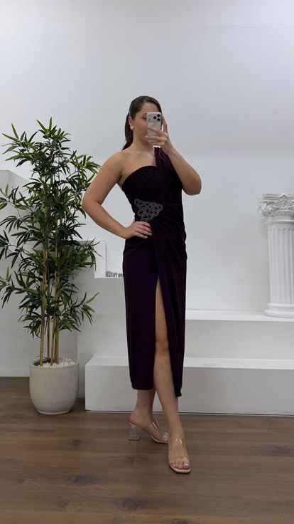 Mürdüm Taş Motifli Drapeli Büyük Beden Abiye Elbise