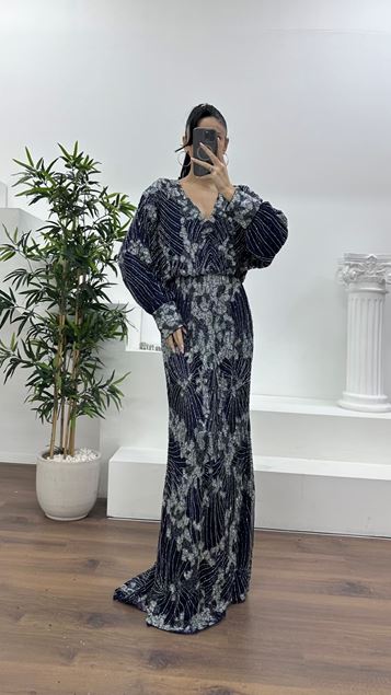 Robe de soirée droite bleu marine à décolleté en V profond et manches chauve-souris