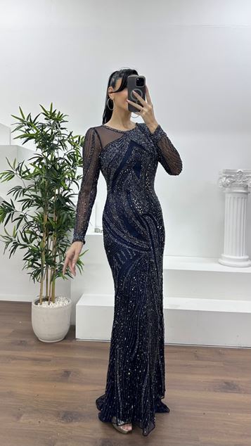 Robe de soirée bleu marine style sirène avec détails de manches en tulle