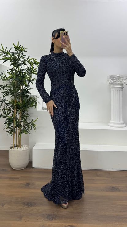 Lacivert Boncuk İşlemeli Uzun Kollu Pelerin Detaylı Abiye Elbise