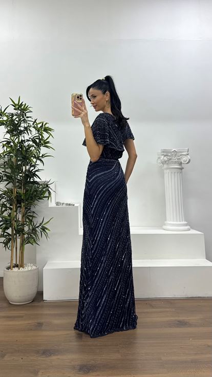 Lacivert V Yaka Kruvaze Detaylı Payet İşlemeli Uzun Abiye Elbise