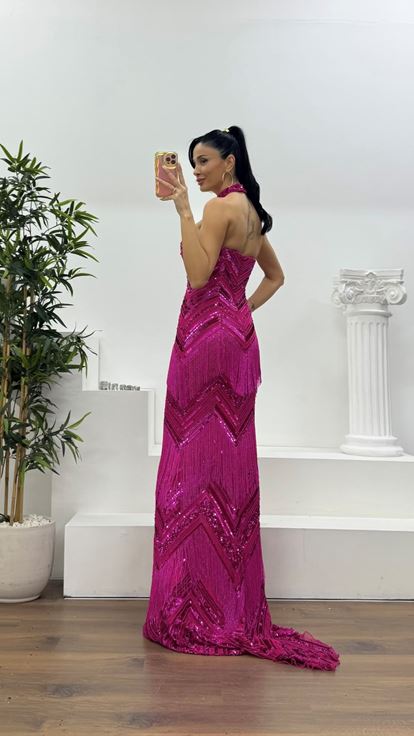 Fuşya Püskül Detaylı Boyundan Bağlamalı Abiye Elbise