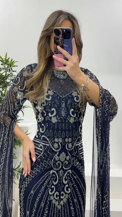 Lacivert Uzun Pelerin Kol Yoğun İşlemeli Abiye Elbise